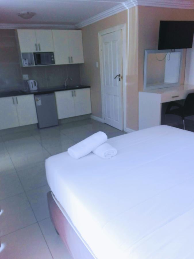 New Germany Bayside Hotel Pinetown מראה חיצוני תמונה